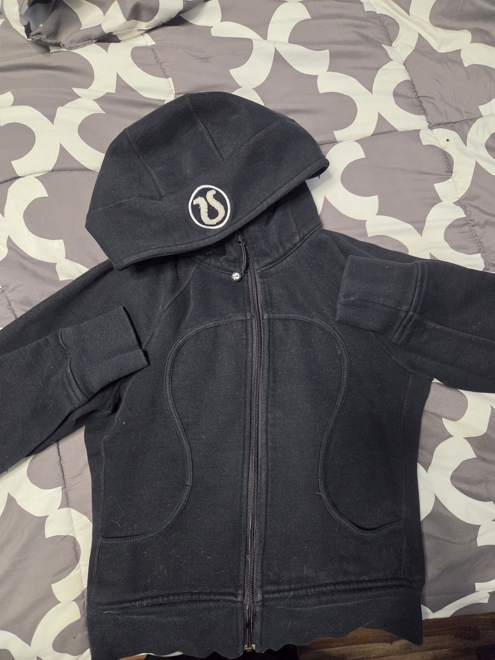 Lululemon Black Scuba